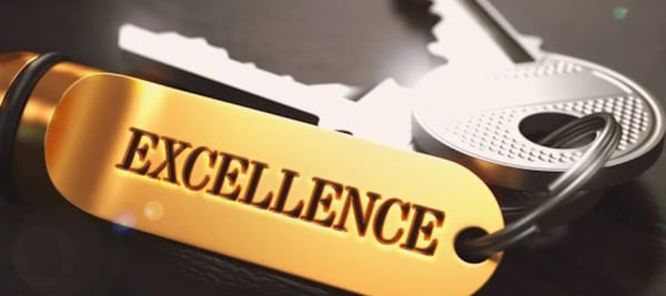 Bilde av nøkkelring med påskriften "Excellence"